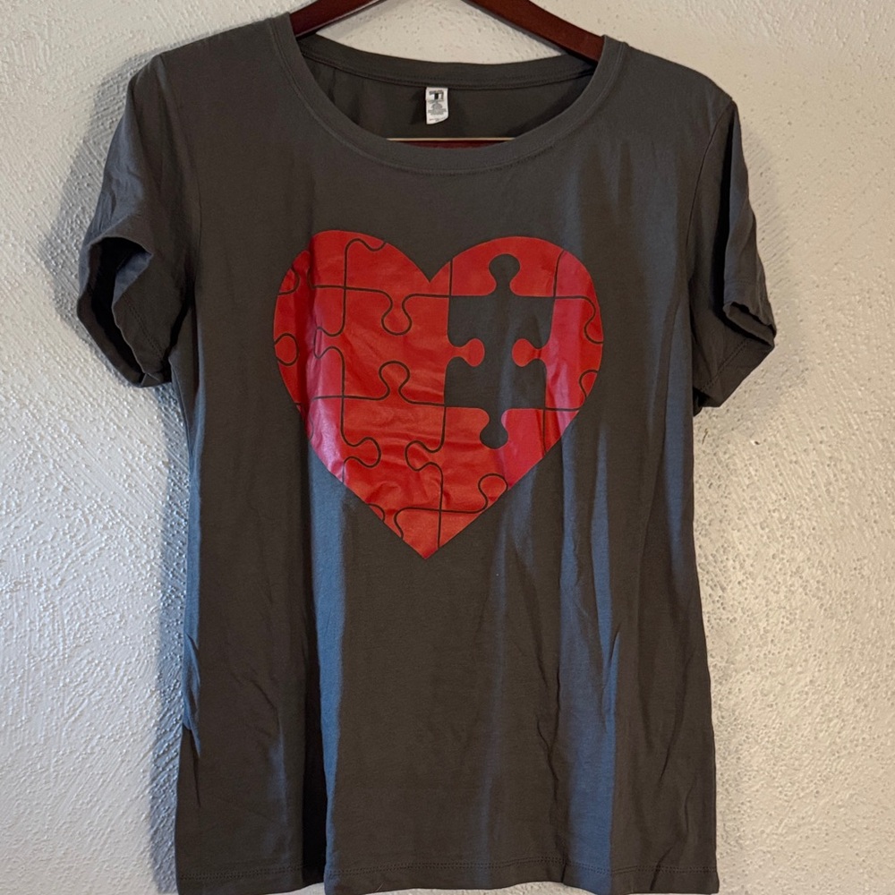 Gray Short Sleeve Tee with Red Heart Puzzle Design